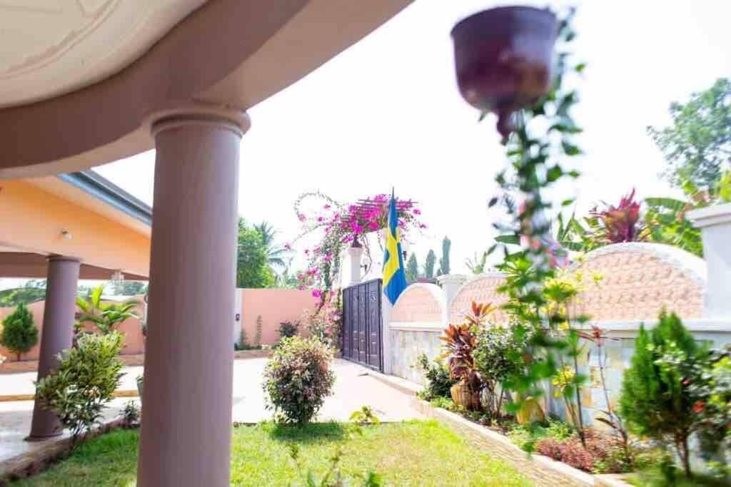 Nana Adu Guest House Koforidua 外观 照片