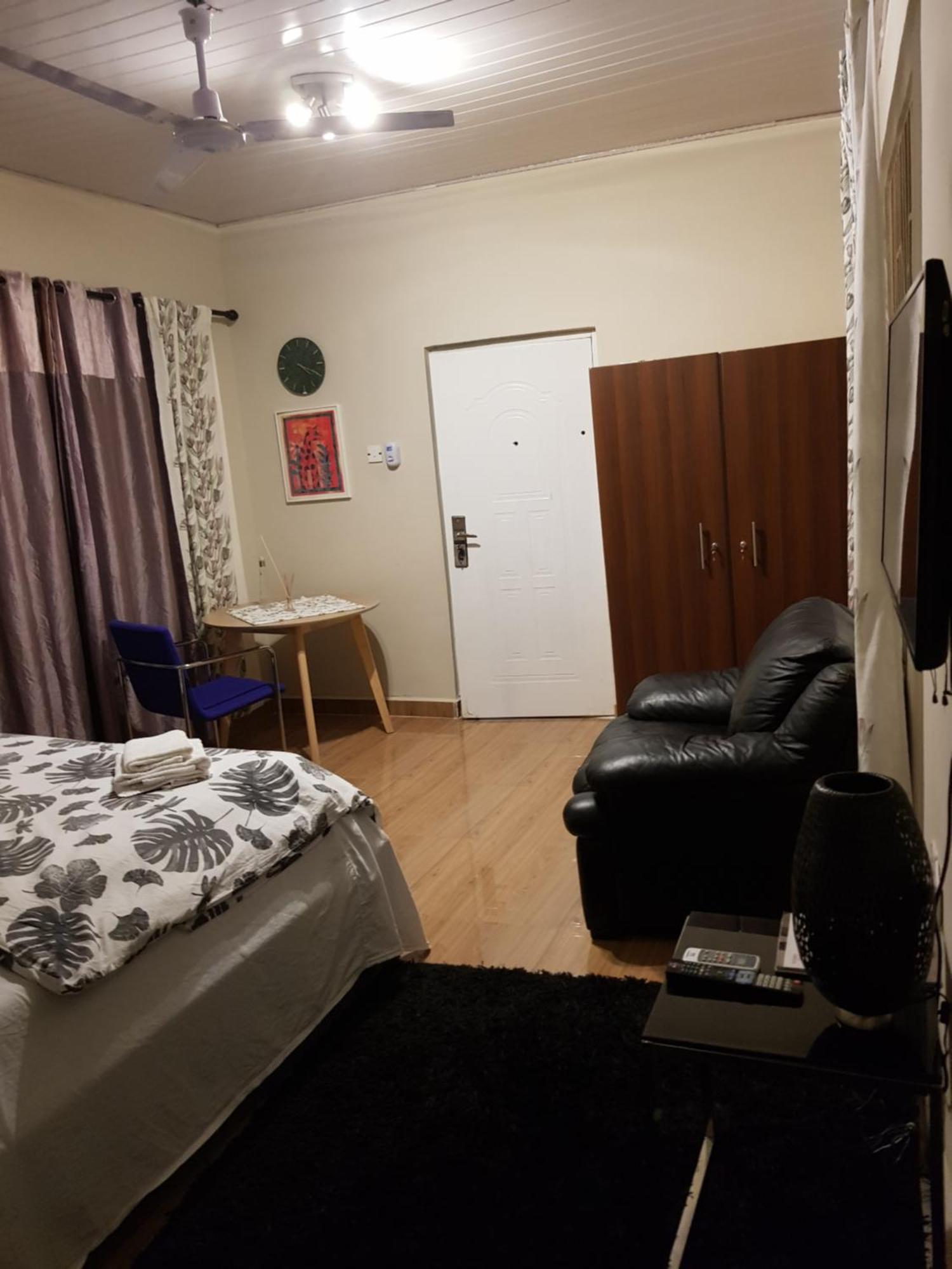 Nana Adu Guest House Koforidua 外观 照片