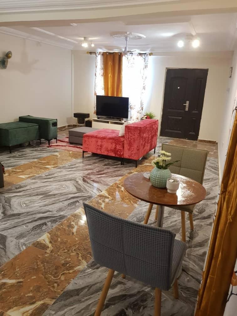 Nana Adu Guest House Koforidua 外观 照片
